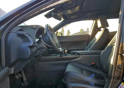 2019 Lexus Ux 200 z USA, uszkodzony, nr VIN JTHY3JBH7K2002241